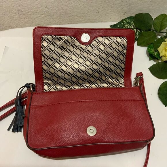 TIGNANELLO Red Pebbled Leather Organizer Shoulder Bag Crossbody Handbag Purse - Picture 10 of 13